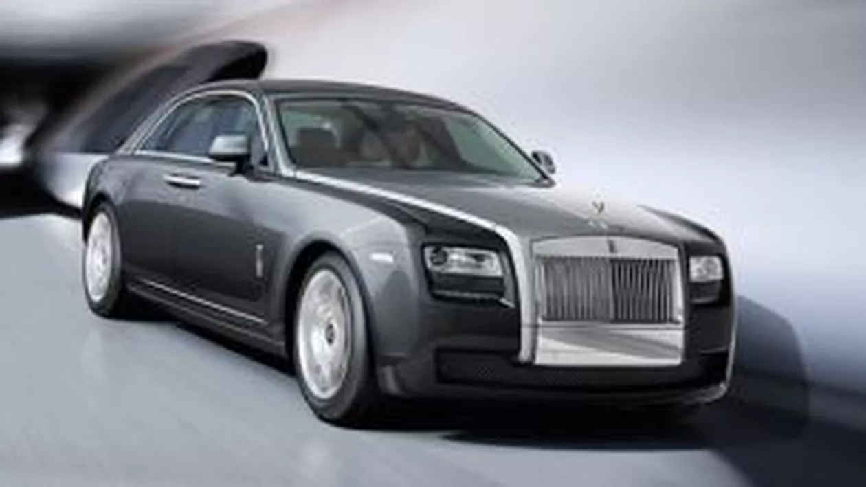 Luxul bate criza: Rolls-Royce și-a depășit recordul de mașini vândute