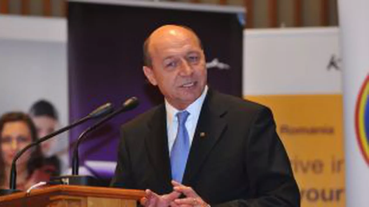 Traian Băsescu susține o declarație de presă la Palatul Cotroceni, la ora 17:15