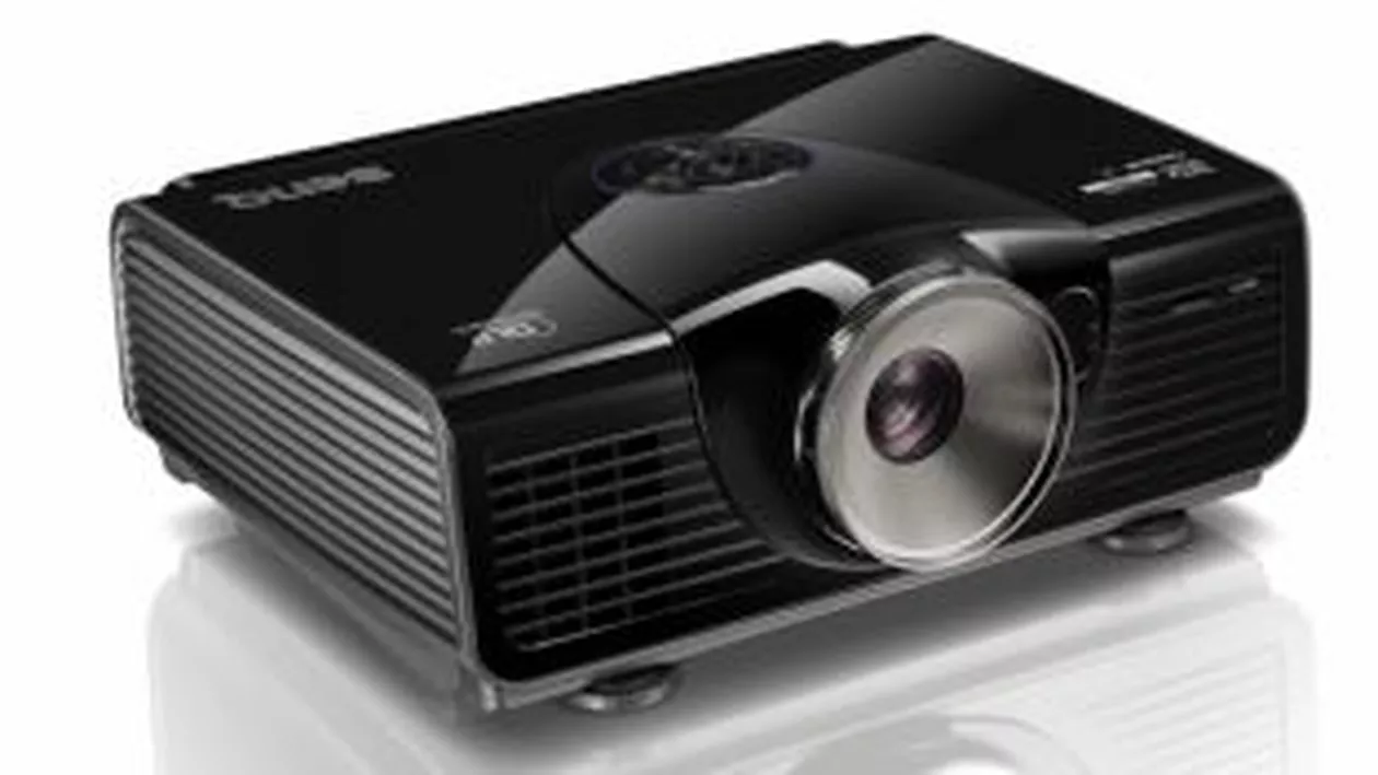 Distracție tridimensională în orice casă cu BenQ W7000, primul proiector 3D FullHD pentru home entertainment (FOTO)