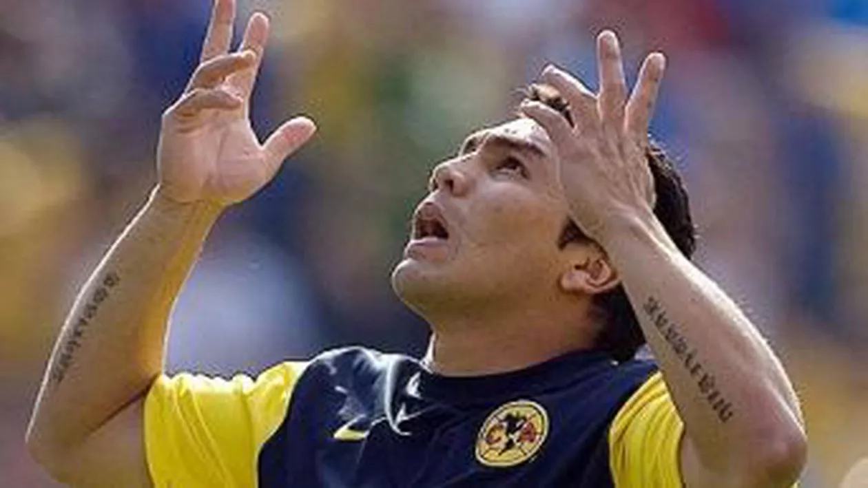 Salvador Cabanas va reveni pe terenul de fotbal, la doi ani după ce a fost împușcat în cap