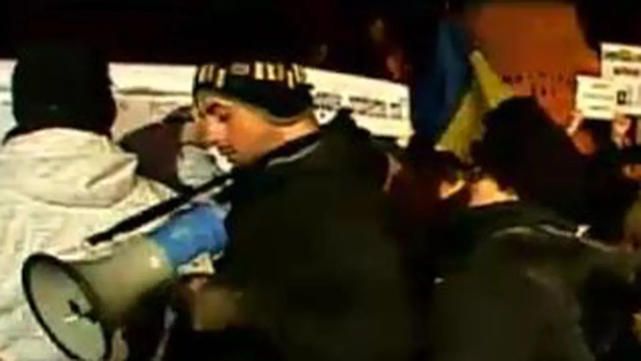 Proteste în mai multe județe din țară: Sute de persoane au participat la manifestațiile de la Timișoara și Cluj-Napoca