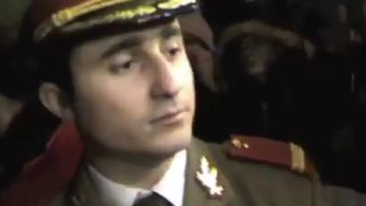 Locotenentul Gheorghe Alexandru, militarul care a protestat în Piața Universității, anchetat displinar
