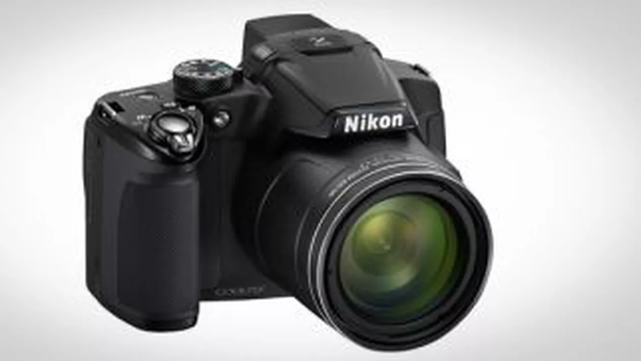 Nikon lansează o cameră foto compactă cu o putere record de focalizare