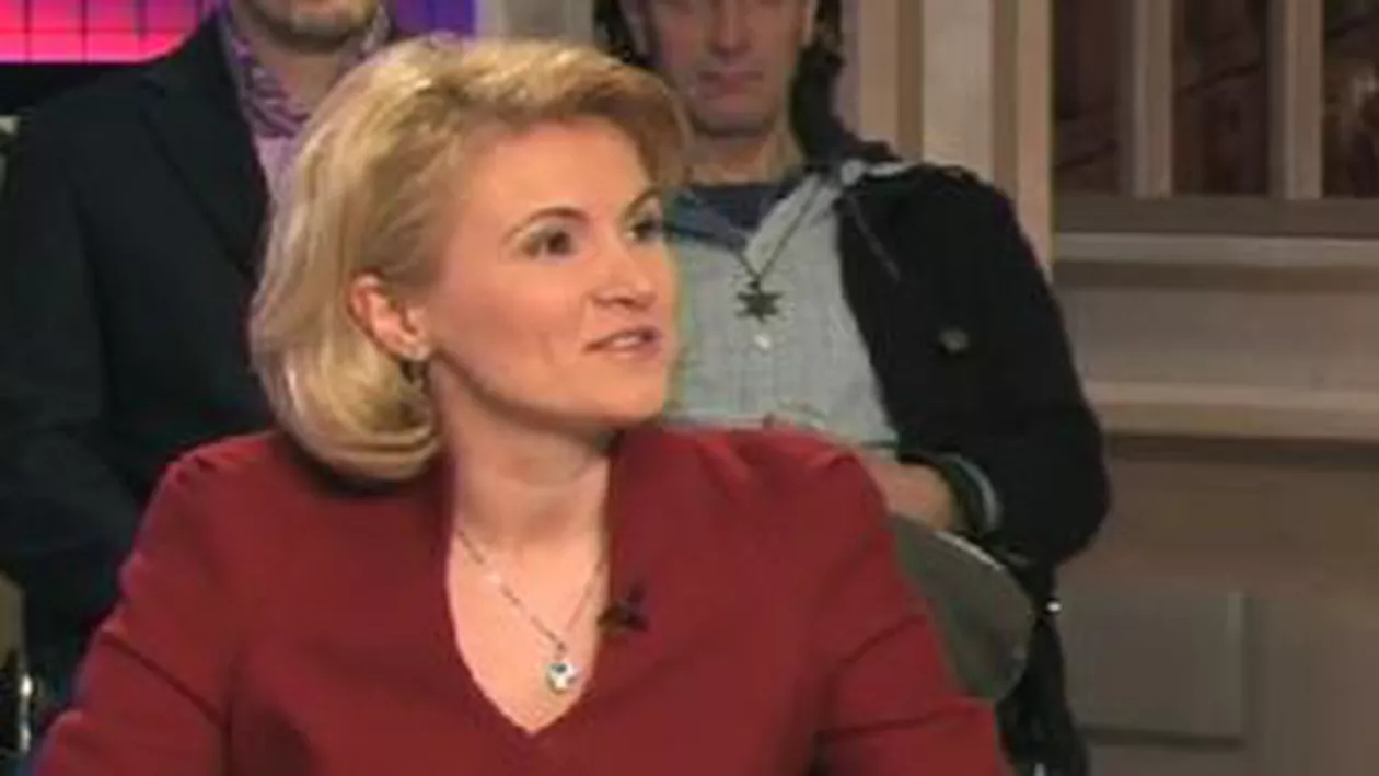 Andreea Paul Vass: Mi-ar fi plăcut să văd în România o antrenare a spiritului civic. Și eu aș fi pus mâna pe o lopată (VIDEO)