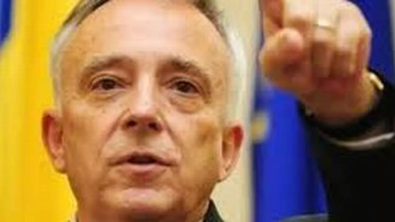 Mugur Isărescu: Schimbarea premierului este un factor de stres pentru pieţe, dar impactul nu va fi prea mare