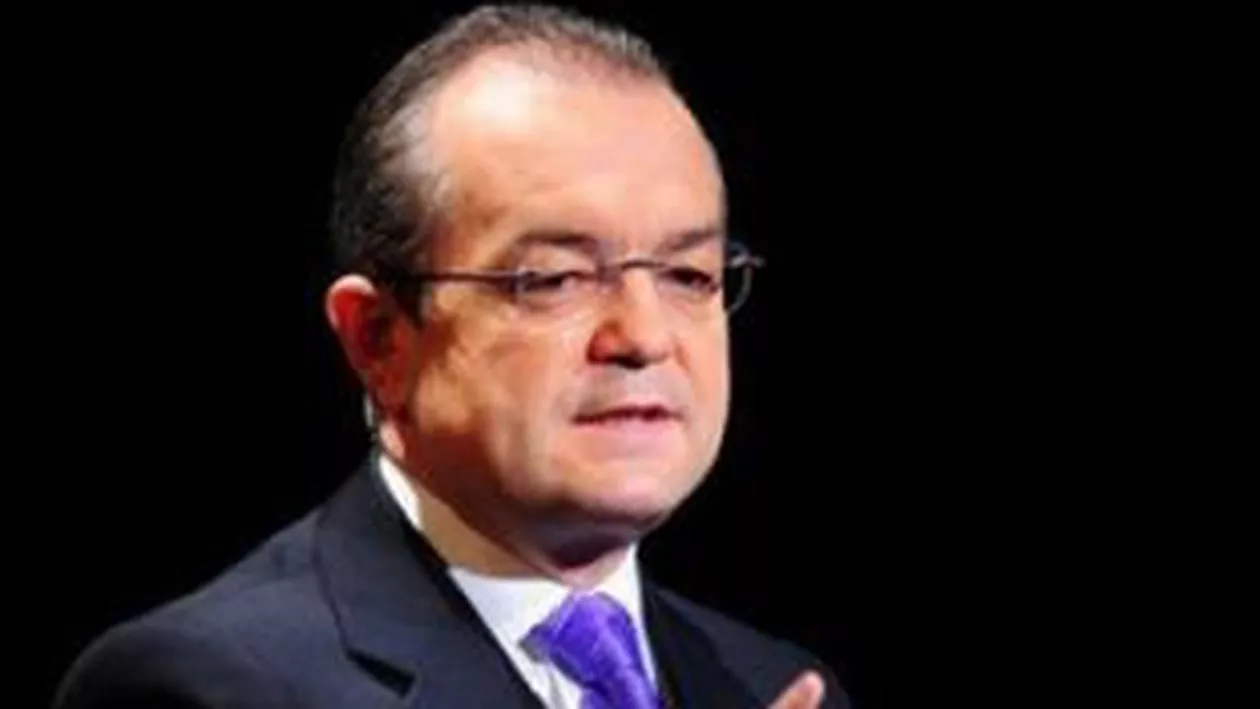 Financial Times: Demisia lui Emil Boc ar putea fi ”canarul din mină pentru regiune”