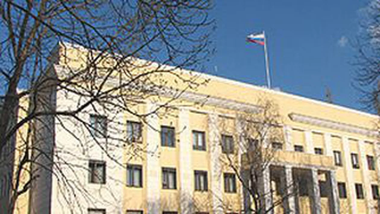 Peste 200 de cetăţeni sirieni au protestat în faţa Ambasadei Rusiei la Bucureşti