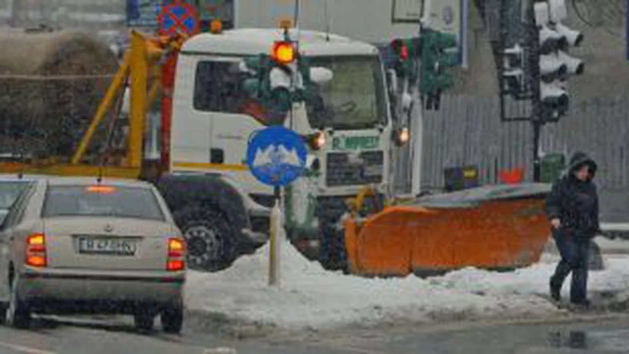 Mai multe artere de circulație din București vor fi închise pe timpul nopți pentru deszăpezire: Vezi care sunt acestea!