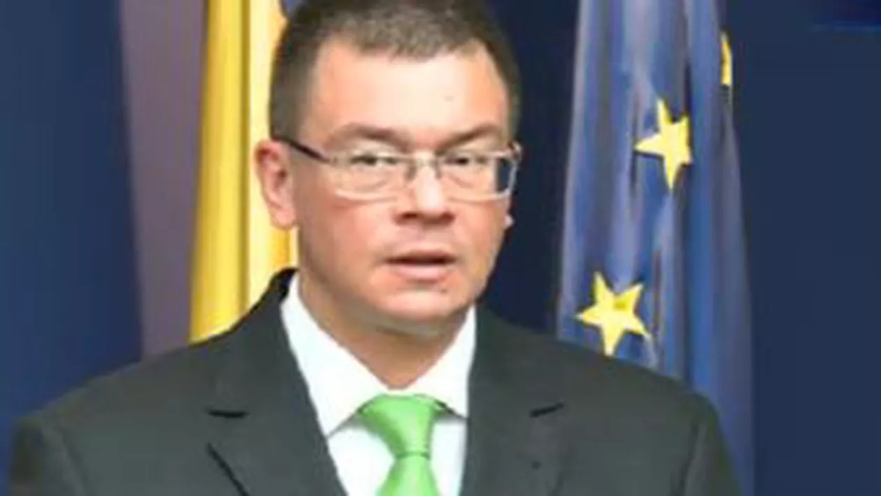 Mihai Răzvan Ungureanu: 25 de județe au fost afectate de ninsori. Prioritatea de grad zero este intervenția și salvarea bolnavilor