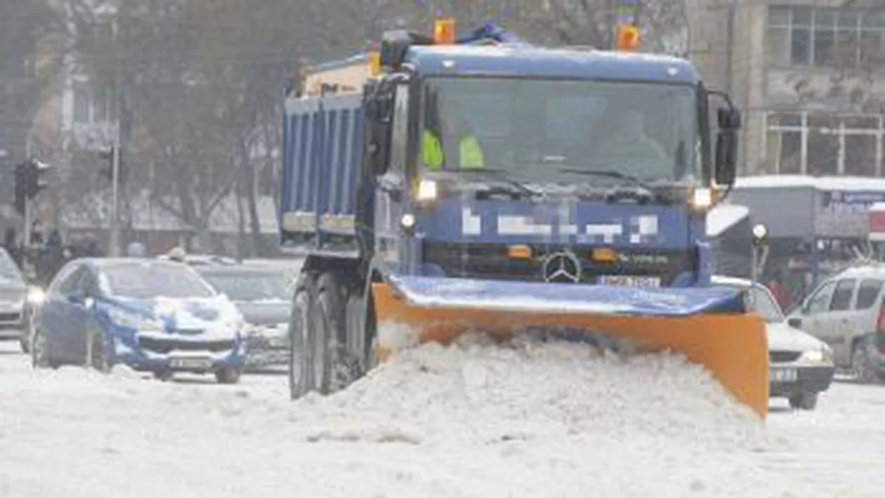 București: Șoselele Mihai Bravu, Pantelimon și Ștefan cel Mare vor fi curățate de zăpadă. Mașinile parcate pe marginea drumurilor vor fi ridicate