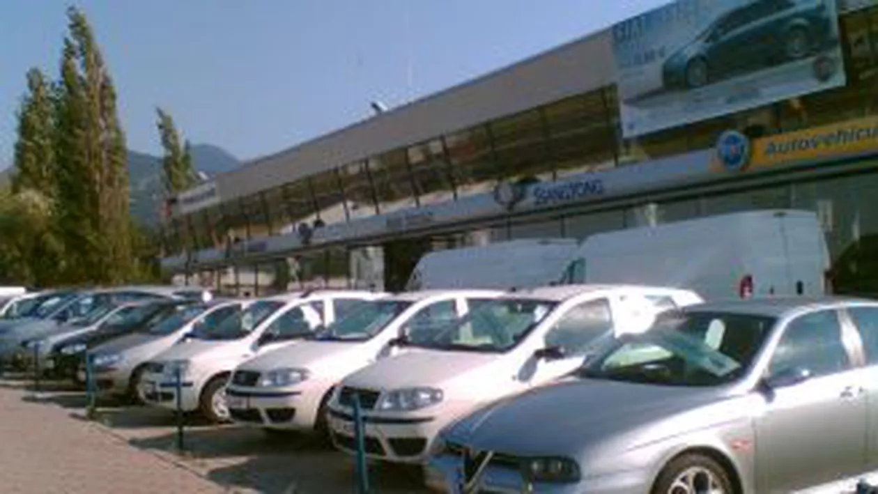 Piața auto s-a „înzăpezit”: Deși România e pe primul loc în topul înmatriculărilor în UE, vânzările auto s-au prăbușit (VIDEO)