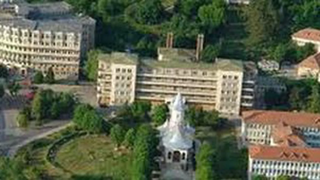 O secție a Spitalului Judeţean din Piatra Neamţ, evacuată din cauza mirosului de gaz de pe etaj