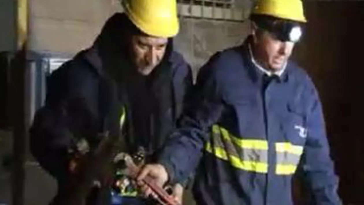 Panică în două cartiere din Craiova: Zeci de apartamente au fost evacuate în urma unor scurgeri de gaze