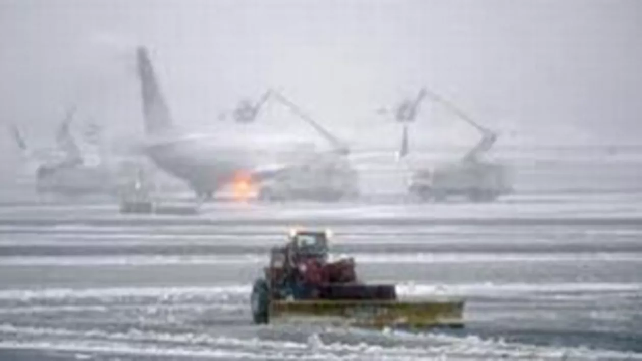 Două curse au fost anulate și o alta redirecționată la Târgu Mureș din cauza ceții de pe Aeroportul din Cluj