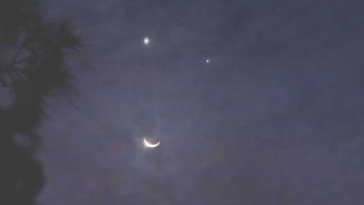 Fenomen astronomic spectaculos: Venus, Jupiter și Luna se vor alinia