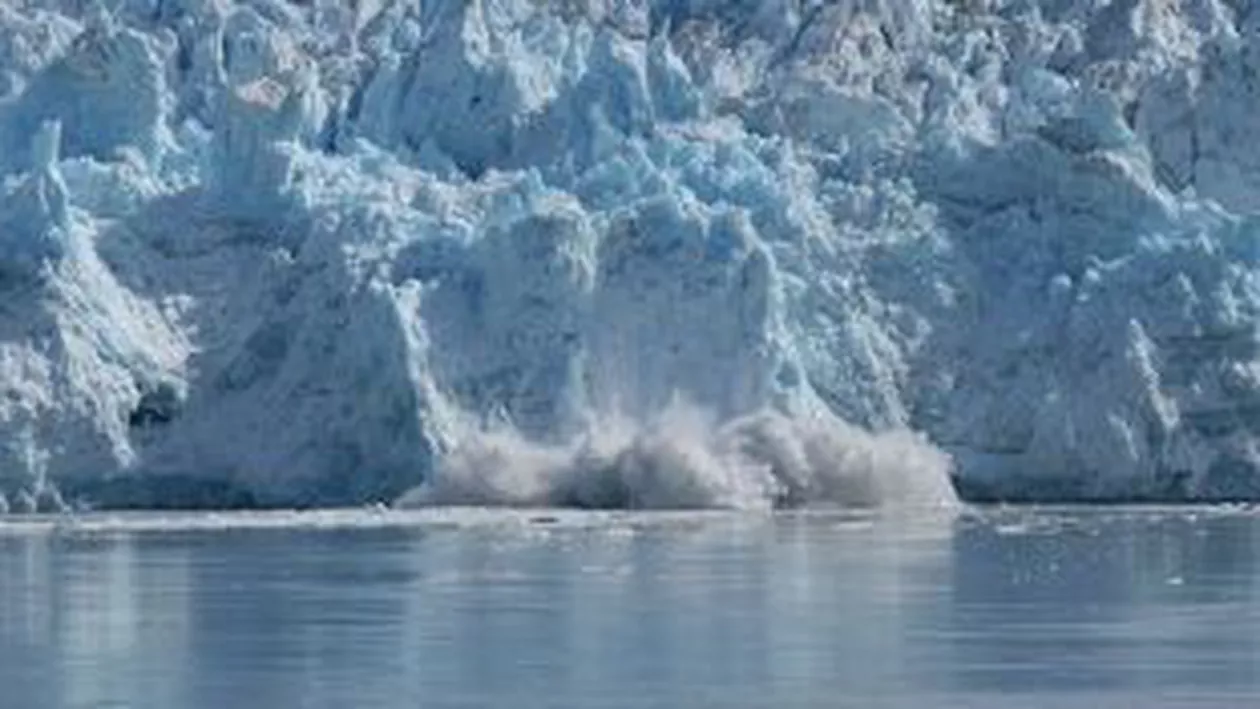 Cel mai mare iceberg din lume s-ar putea desprinde: NASA publică imagini cu o fisură de 80 de metri în calota glaciară (VIDEO)