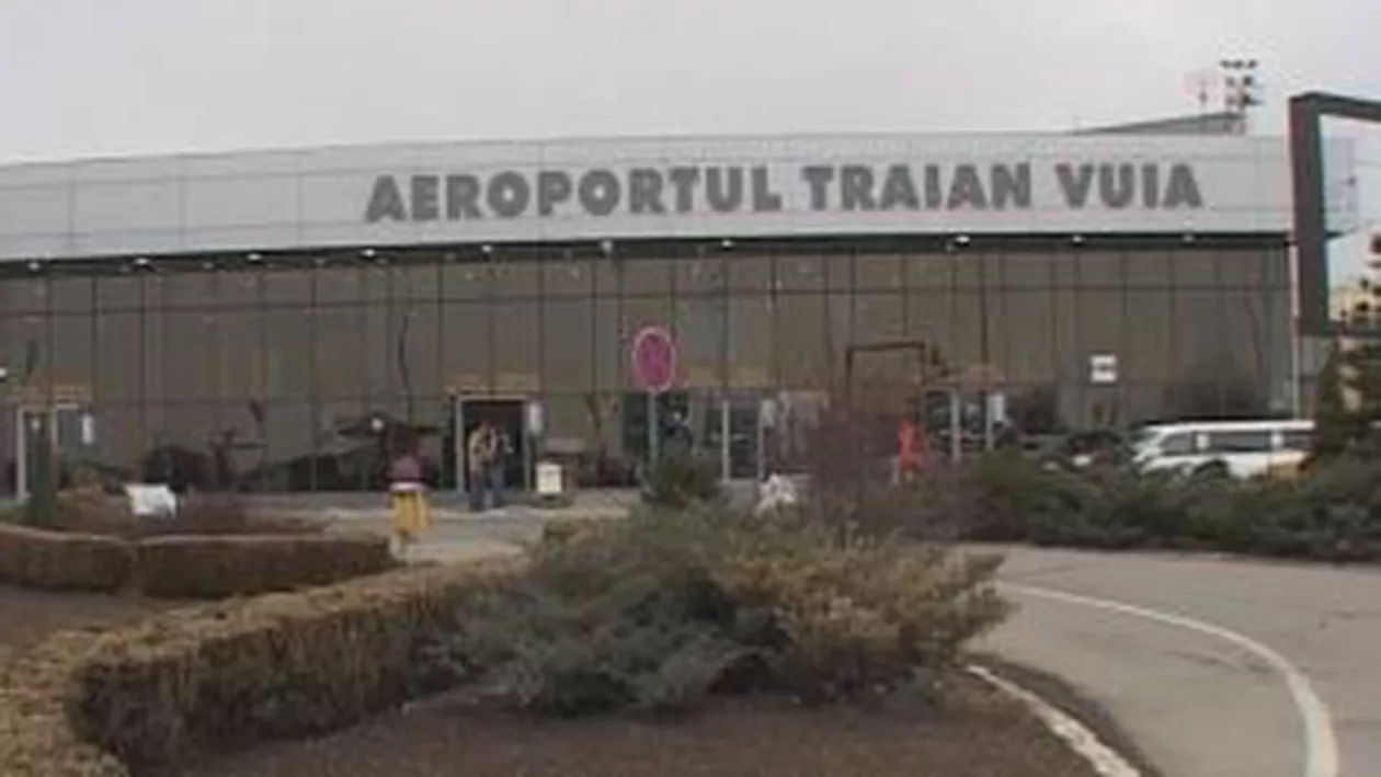 Sibiu: Peste 100 de persoane blocate pe aeroportul Traian Vuia din cauza ceții. Fostul director SIE Claudiu Săftoiu, printre pasageri