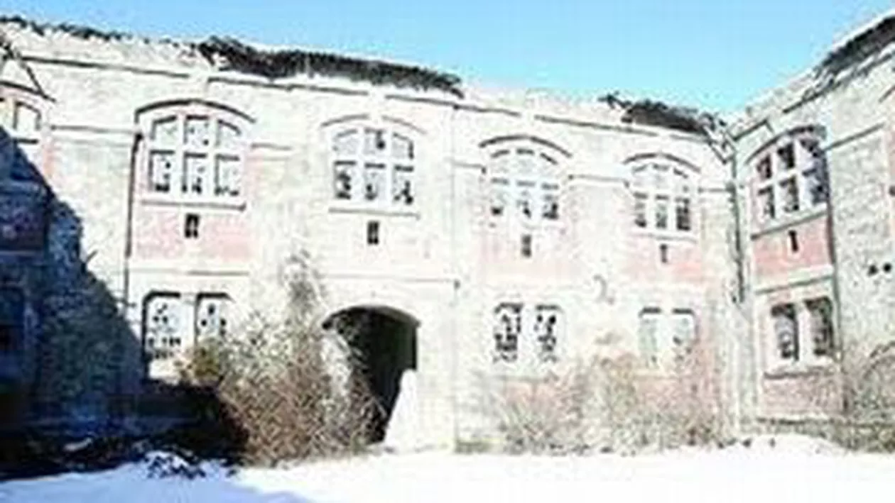 Prahova: Acoperişul închisorii Doftana s-a prăbuşit sub greutatea zăpezii