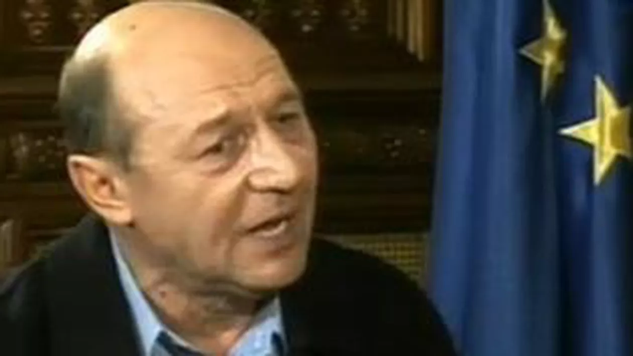 Traian Băsescu: Victor Ponta se bate doar cu femeile, e degradant. Bărbații slabi și lipsiți de caracter își fac țintă din femei