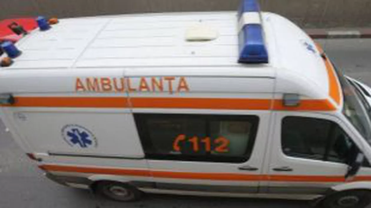 Pitești: Un bebeluș a fost găsit într-o pungă, în fața unui bloc