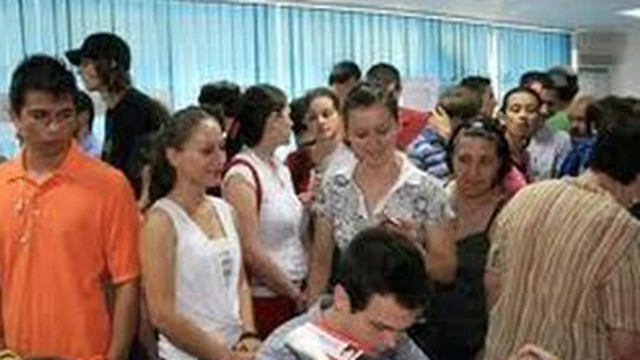 ANOFM: Aproape 10.000 de locuri de muncă disponibile. VEZI domeniile în care se caută angajați