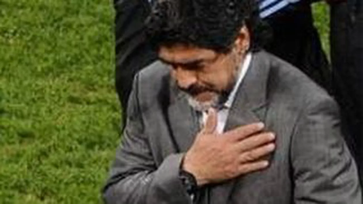 Diego Maradona: Cosmin Olăroiu este nepoliticos