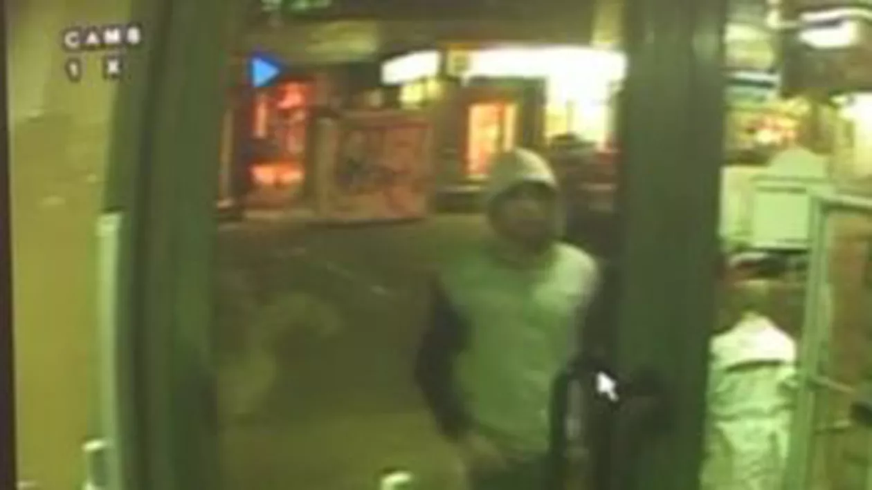 Primele imagini cu hoții din Constanţa care au reuşit să dea două spargeri în mai puţin de 30 de minute (VIDEO)