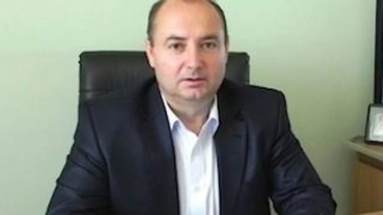Primarul comunei Băneşti, aflat sub arestat preventiv, candidează pentru un nou mandat din partea PDL Prahova
