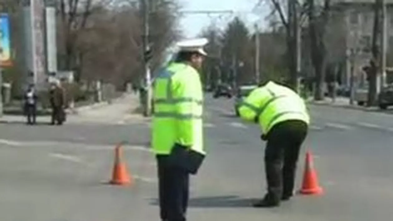 Accident pe DN7, în Argeș: 2 persoane au murit, alte 3 sunt rănite. Traficul, blocat pe ambele sensuri de mers