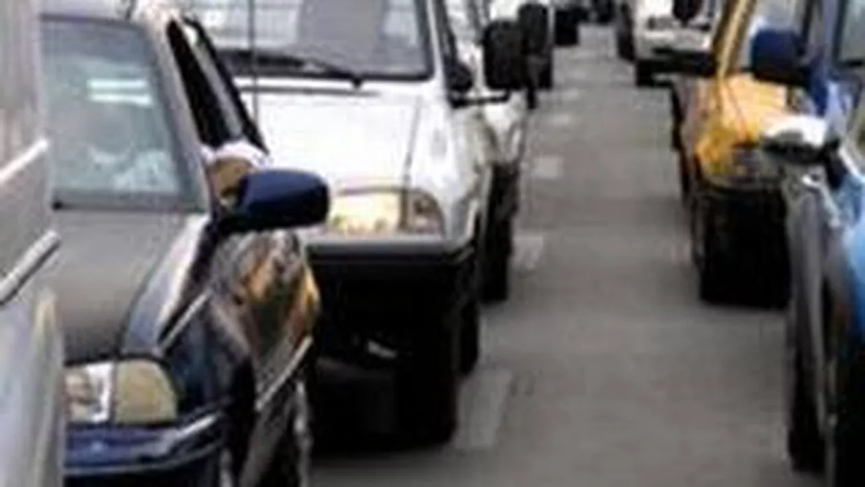 Aglomerație pe DN1 București-Brașov: Trafic rutier îngreunat în zona Comarnic din cauza numărului mare de autovehicule