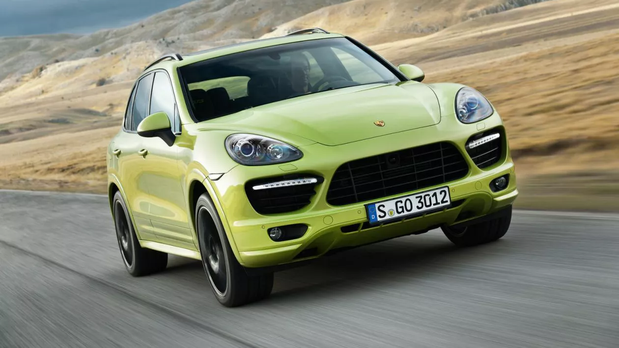 Porsche Cayenne GTS, într-un clip promoțional. Crossover-ul atinge 100km/h în 5,7 secunde (VIDEO)