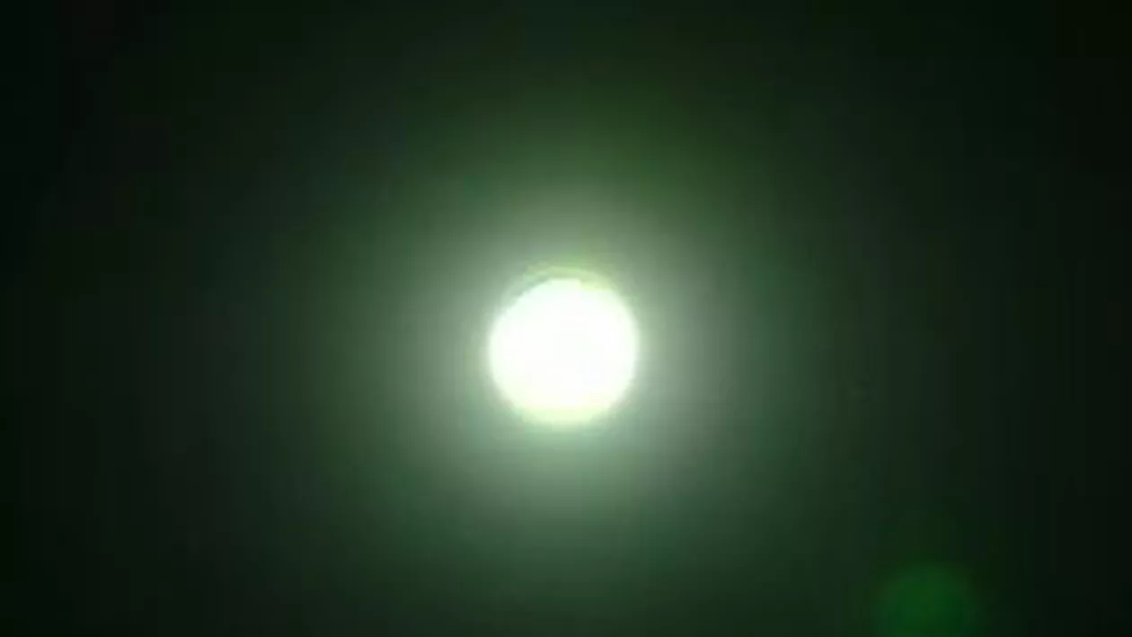 Fenomenul astronomic „Superluna”, urmărit la Observatorul Astronomic din Capitală (VIDEO)