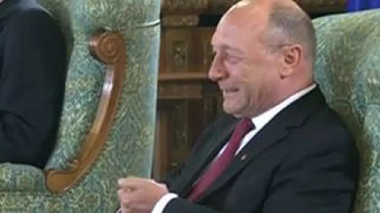 Traian Băsescu: Nu trebuie afectate în perioada următoare deficitele la asigurările de sănătate şi pensii