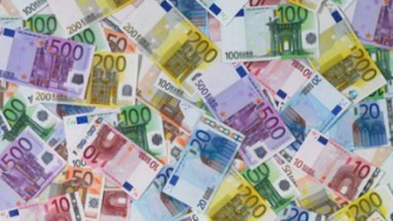 Care va fi cursul leu/euro în martie 2013, potrivit ING