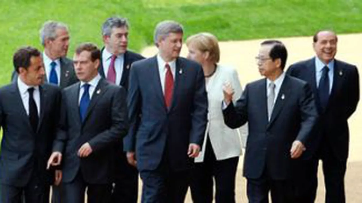 Liderii G8 consideră că prioritățile statelelor europene trebuie să fie crearea de noi locuri de muncă şi creșterea economică