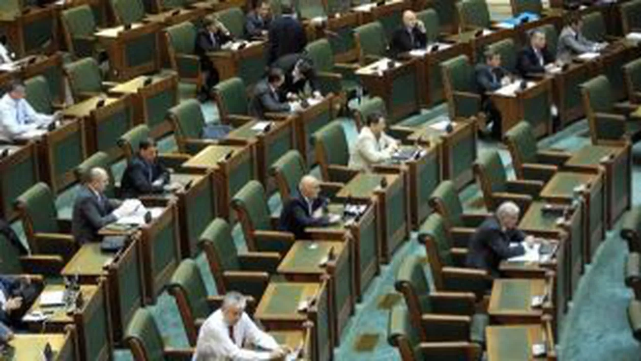 Lege care prevede pedepse de 10 ani închisoare pentru abandonarea copiiilor, adoptată tacit în Senat