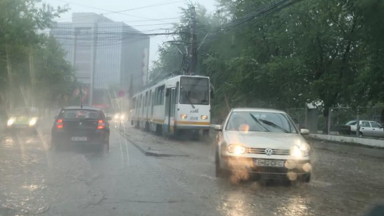 Cod galben de ploi și vijelii în mai multe regiuni ale țării