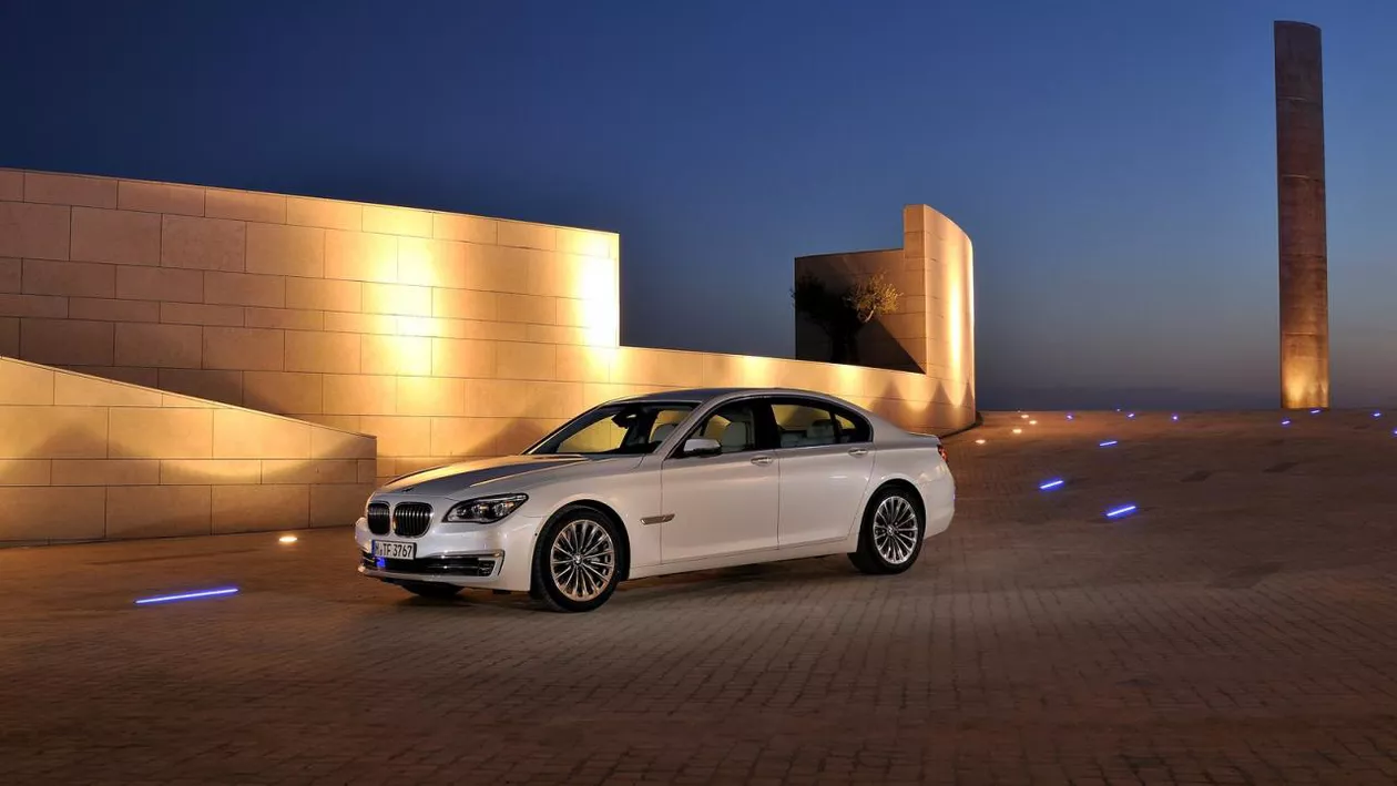 BMW Seria 7 cu facelift - informații oficiale (VIDEO)