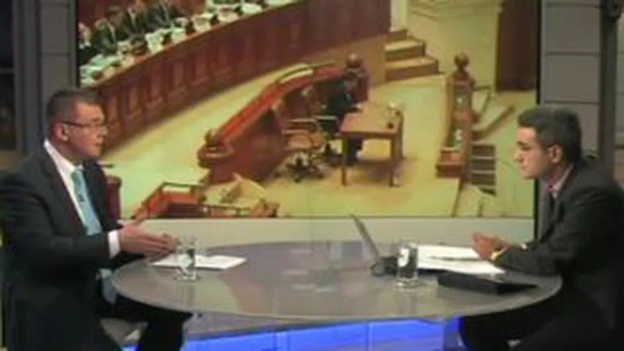 Ungureanu: Guvernul Ponta riscă să anuleze multe inițiative pozitive dacă renunță la toate deciziile precedentului guvern