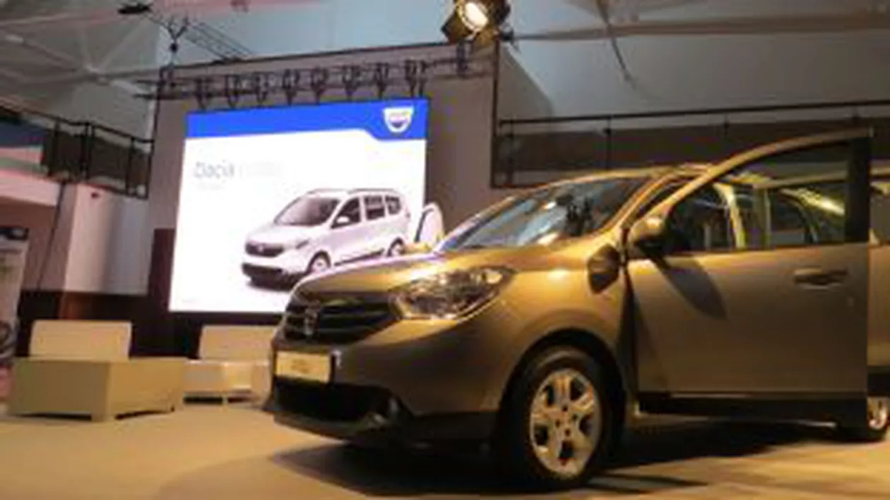 Dacia a lansat oficial în România Lodgy, primul monovolum din istoria mărcii. 200 de români au comandat deja mașina (FOTO)