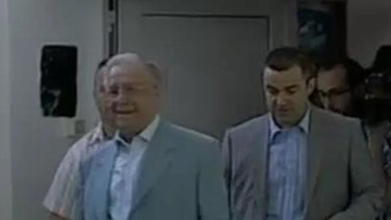 Ion Iliescu a votat la Liceul Jean Monnet din Capitală: ”Este un examen politic pentru cetățeni”