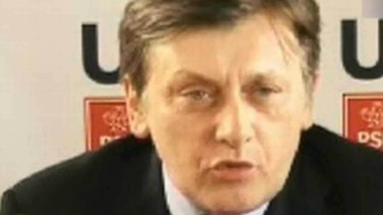 Crin Antonescu, despre demisia Elenei Udrea: „E un gest corect. Aș fi făcut la fel dacă eram în locul ei”