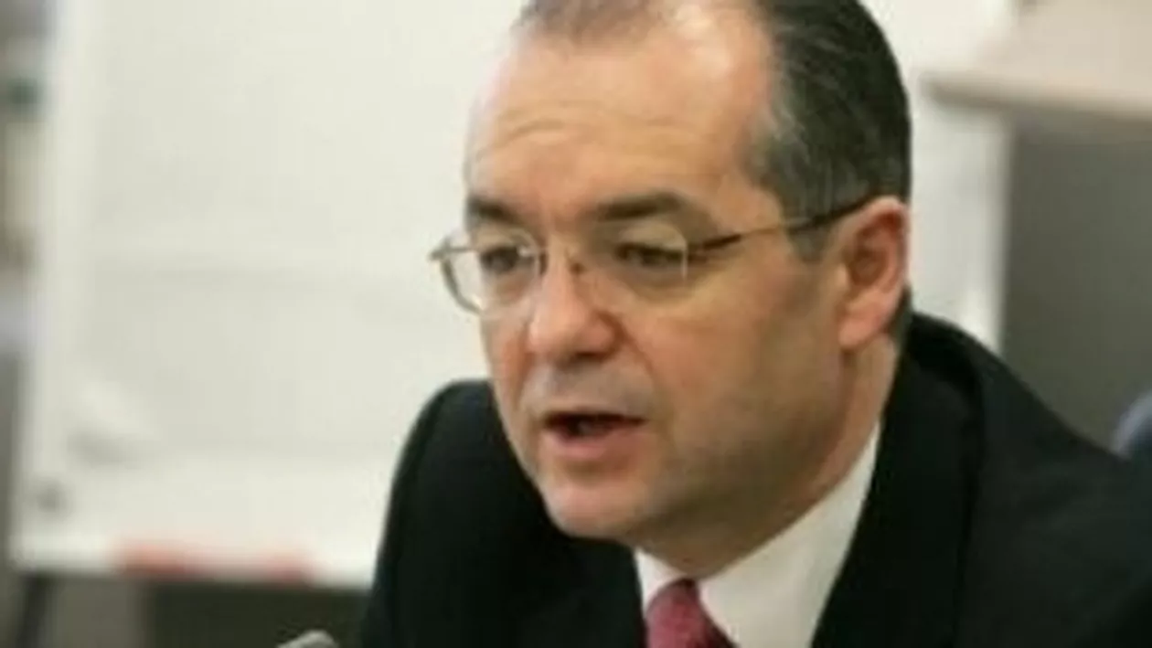 Variantele lui Boc pentru situaţia din PDL: Congres extraordinar sau conducere de tranziţie, cu el preşedinte