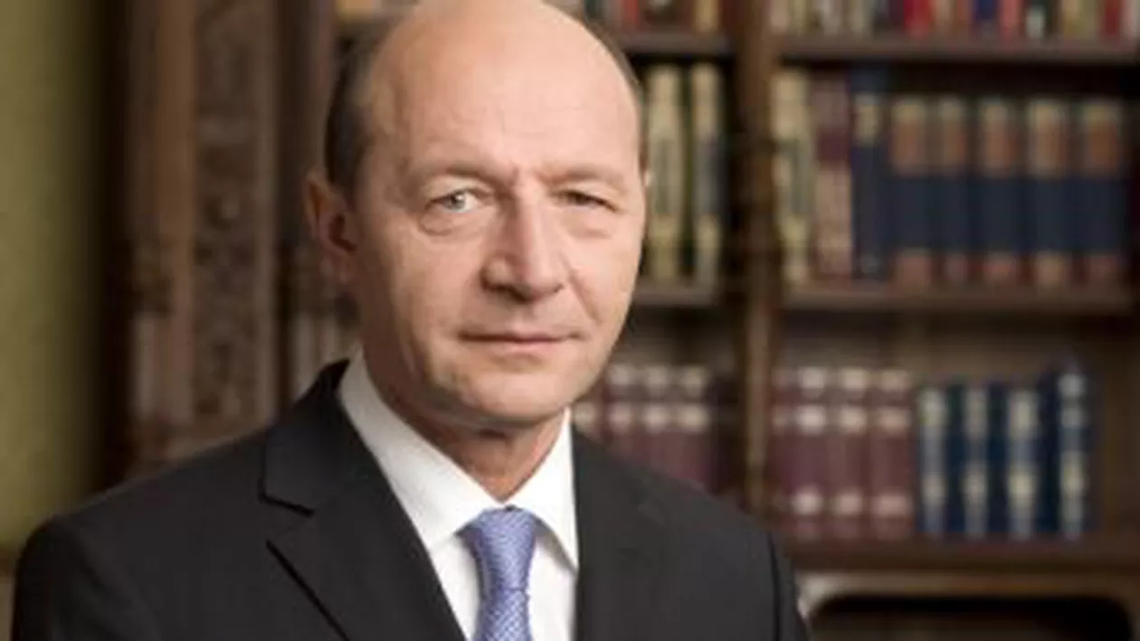 Traian Băsescu a ajuns joi la vila de protocol de la Neptun. Președintele își va petrece weekendul pe litoral