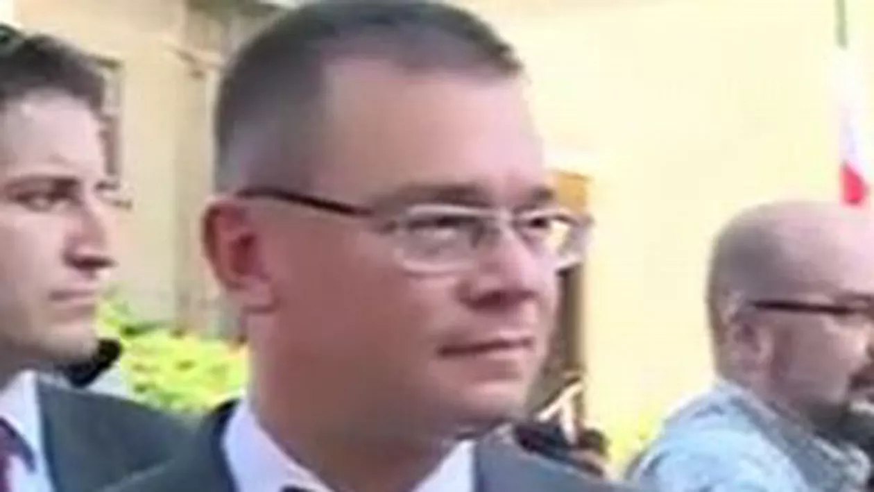 MRU, la "Protestul Papioanelor": Mișcarea este un sprijin al normalității. Theodor Paleologu: Mutarea ICR la Senat, o gogomănie