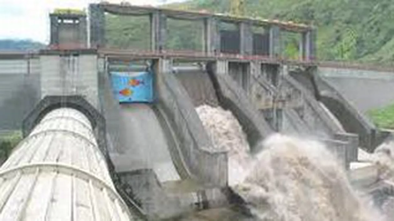 Moody's a redus cu patru trepte ratingul Hidroelectrica, după cererea intrării în insolvență