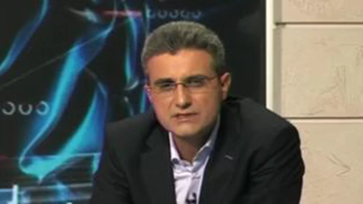 Robert Turcescu infirmă zvonurile lansate de Mihai Gâdea şi Antena 3: "Trăgeţi-vă un glonţ în cap, nemernicilor”