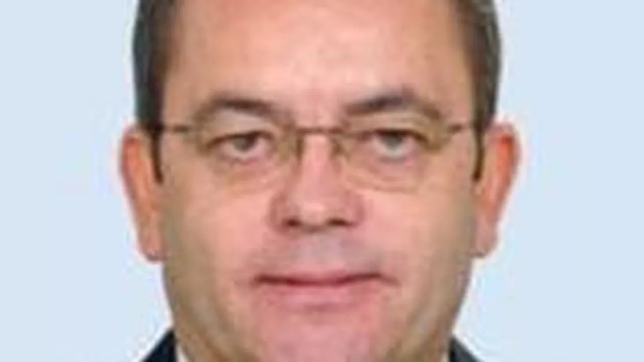 Senatorul Gheorghe David demisionează din PDL pentru a trece la PSD