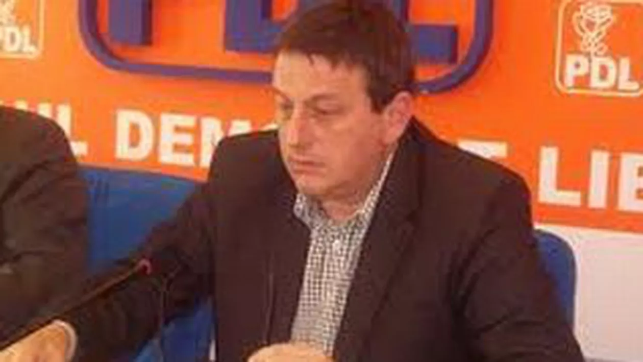 Senatorul Ovidiu Marian părăseşte PDL pentru a se alătura PNL