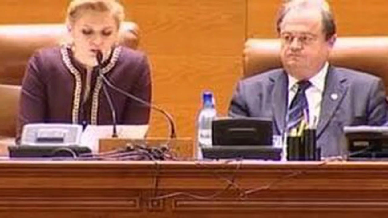 USL cere revocarea lui Blaga și Anastase: Zgonea şi Antonescu ar urma să preia şefiile Camerelor. Plenul Camerei s-ar putea reuni la ora 19:00